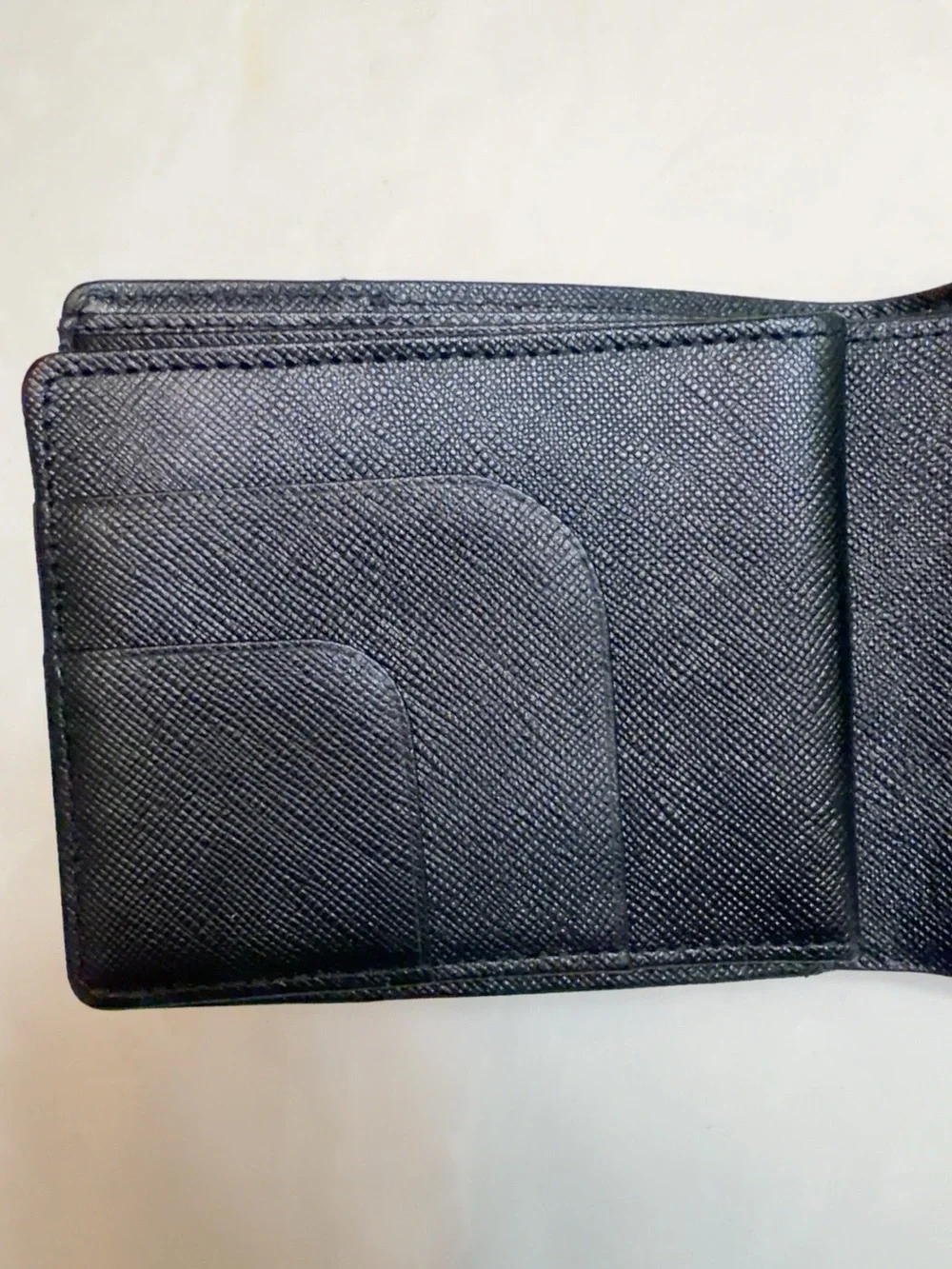 Burberry London Nova Check Black Leather Bifold Wallet Coin Pocket